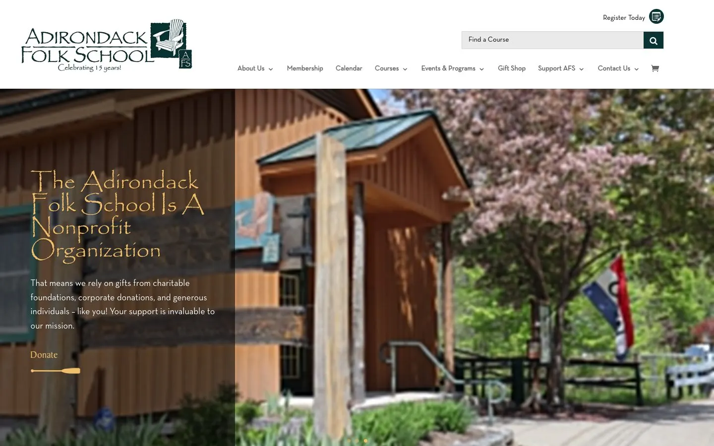 الموقع الإلكتروني لـ Adirondack Folk School
