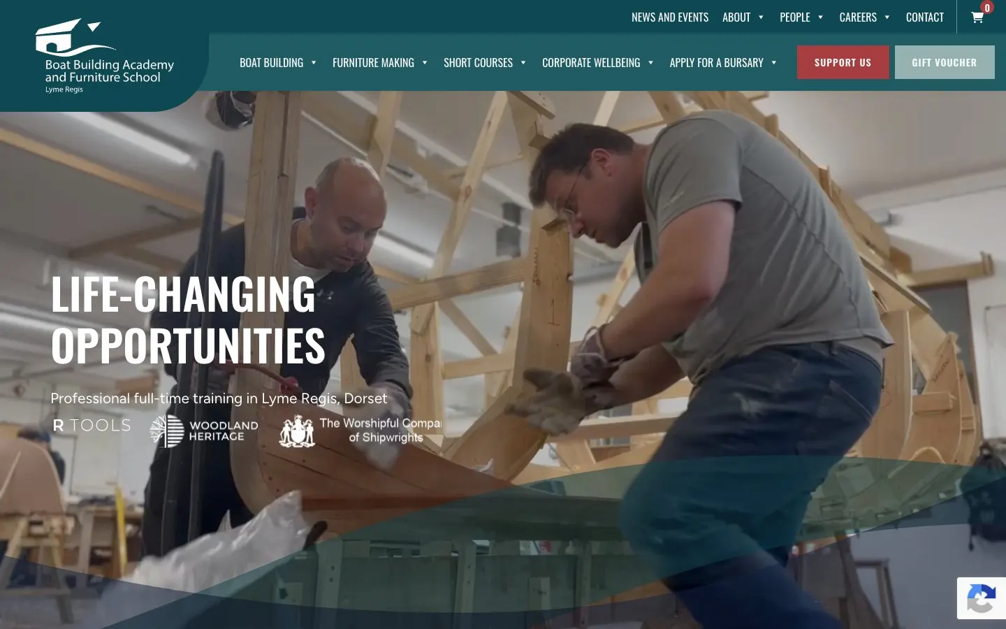 الموقع الإلكتروني لـ Boat Building Academy