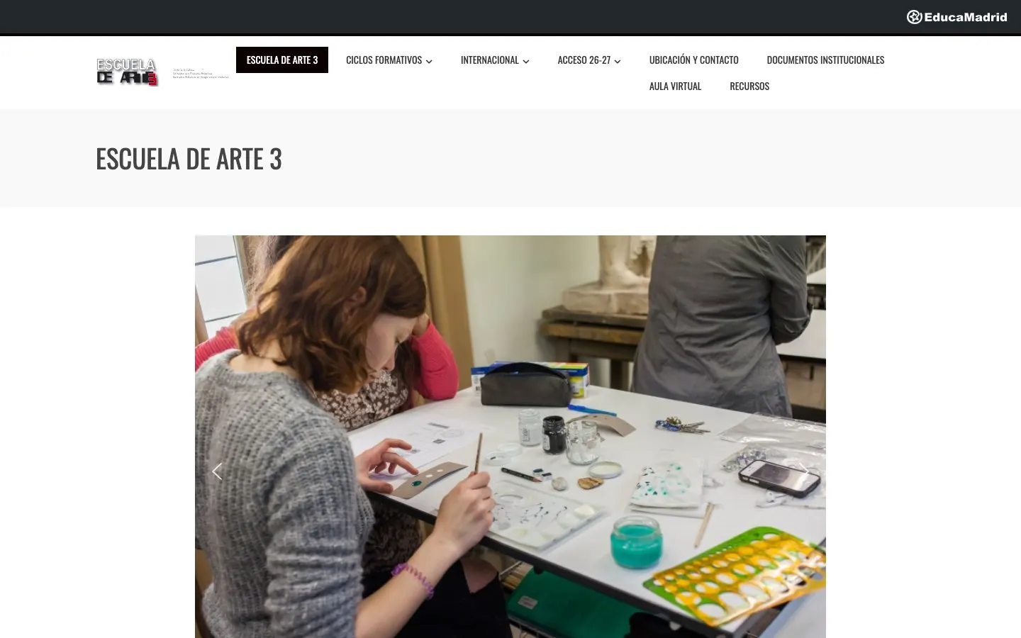 الموقع الإلكتروني لـ Escuela de Arte nº 3